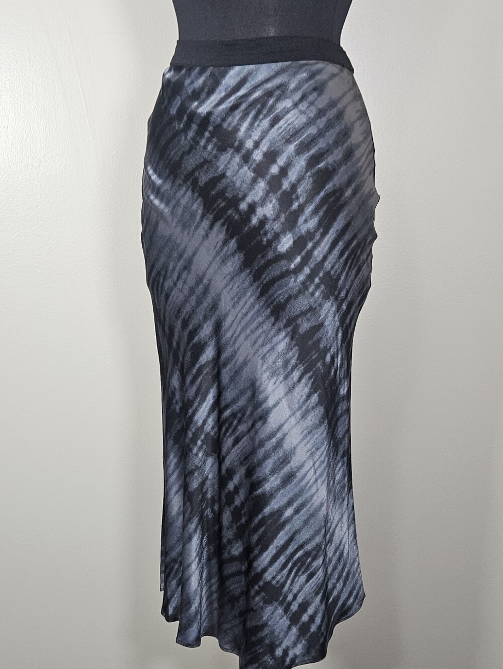 Rails Black Tide Satin Rayon Viscose Midi Length Slip Skirt Navy Gray Black XS - Picture 5 of 9